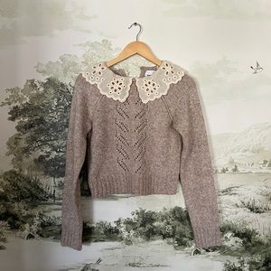 ASTR Oversized Collar Cropped Sweater